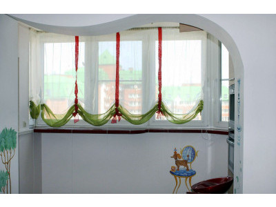 Тюлевые шторы на кухне фото в интерьере пример 375