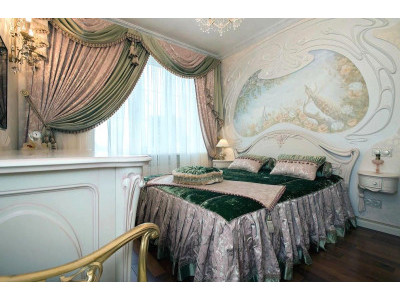Классические шторы в спальне фото в интерьере пример 654