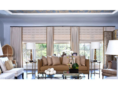 Классические шторы в гостиной фото в интерьере пример 583