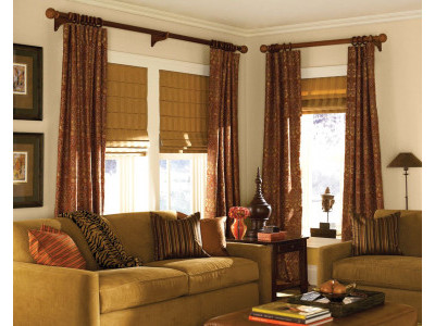 Классические шторы в гостиной фото в интерьере пример 1042