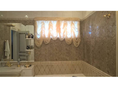 Французские шторы в ванной комнате фото в интерьере пример 2407