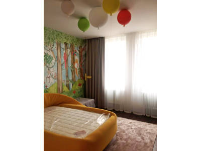 Классические шторы в детской комнате фото в интерьере пример 2264