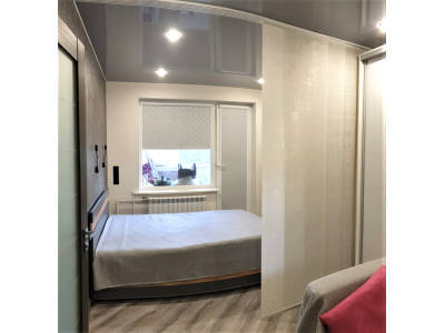 Японские шторы панели в спальню фото в интерьере пример 2446