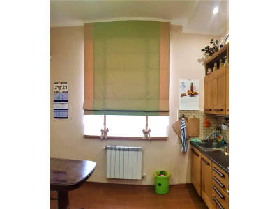 Римские шторы на кухню фото в интерьере пример 2575