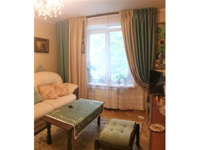 Классические шторы в гостиной фото в интерьере пример 2618