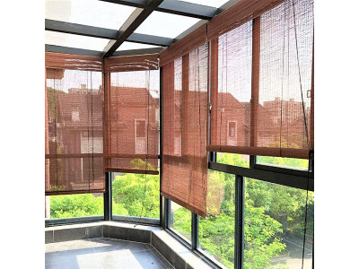 Бамбуковые шторы на балконе фото в интерьере пример 1718