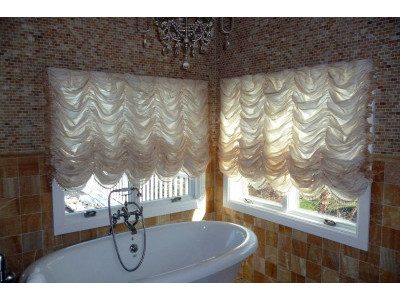 Французские шторы в ванной комнате фото в интерьере пример 828