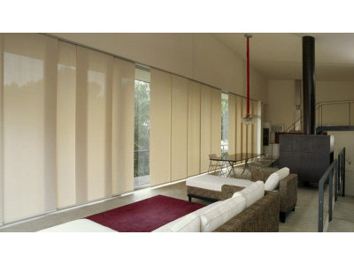 Японские шторы панели фото в интерьере пример 1157