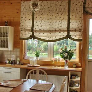 Римские шторы на кухню фото в интерьере пример 1023