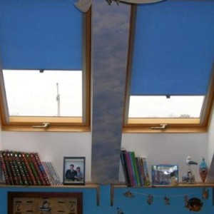 Рулонные шторы в коттедже фото в интерьере пример 1451