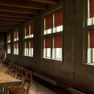 Рулонные шторы фото в интерьере пример 1466